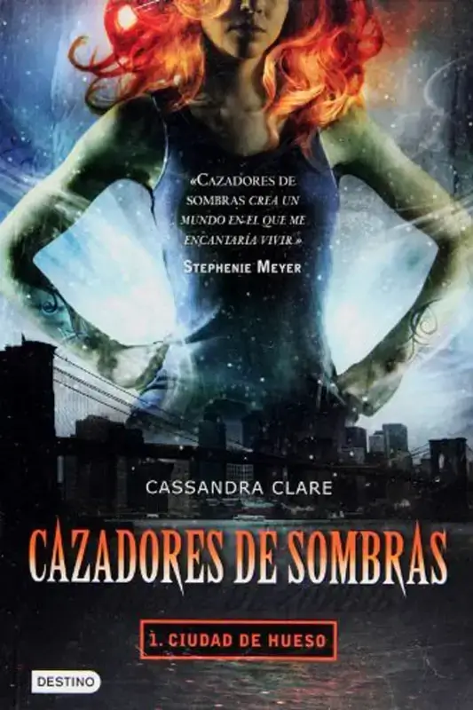 Cazadores de sombras: Ciudad de hueso - Portada del libro